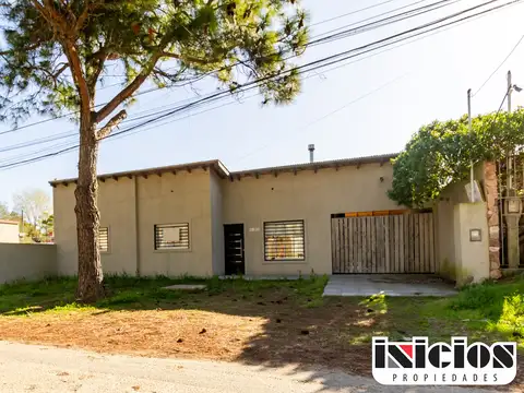 Casa Práctica en Zona Residencial - C1032