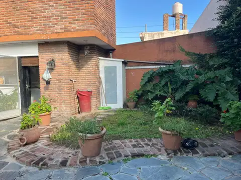 Hipólito Yrigoyen 2800
