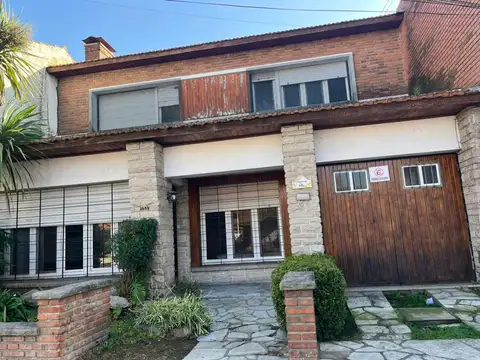 Venta casa residencia geriátrica Martinez