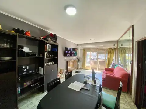 Av. Rivadavia 10700, Piso 1