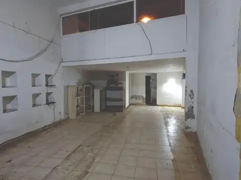 LOCAL COMERCIAL EN ONCE APTO TODO RUBRO o DEPOSITO