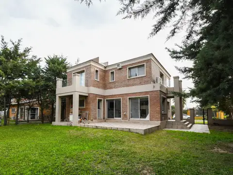 Casa en Venta al Oeste