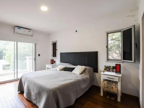 Casa 2 ambientes con 4 baños