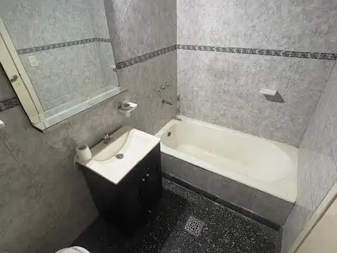 Depto Tipo Casa 2 ambientes con 1 baño