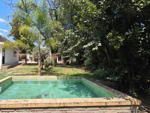 Casa en Venta con 1 cochera