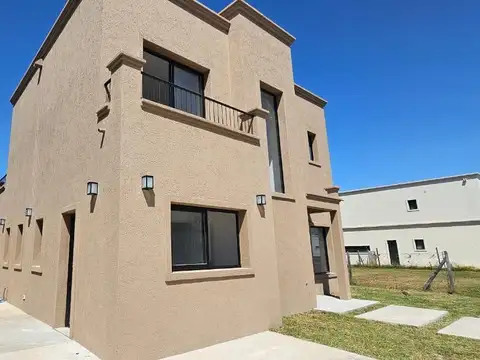Casa en Venta en Vila Marina II, USD 280.000