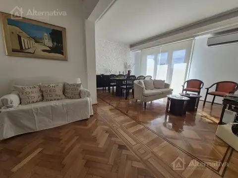 Av. Triunvirato al 3800 entre Ginebra y La Haya