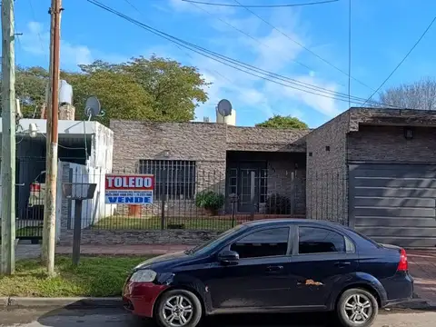 Aguirre 2200