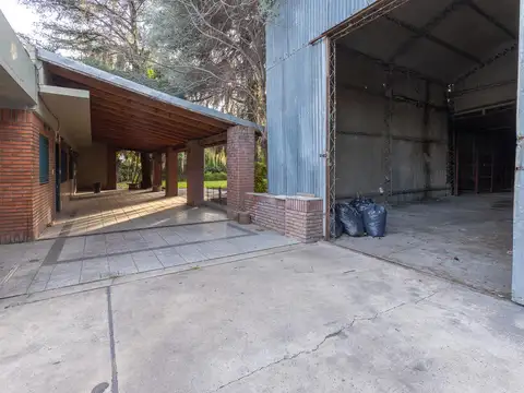 EN VENTA - GALPÓN DEPÓSITO CON CASA - JORGE CURA