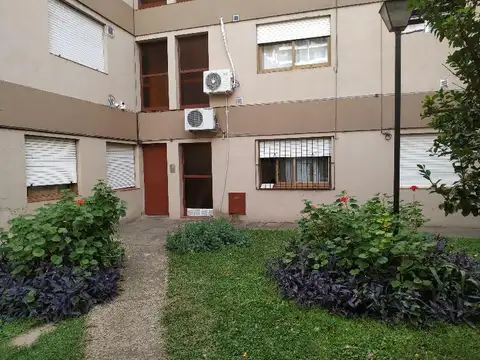 PELLEGRINI, BV. DR. CARLOS al 2900