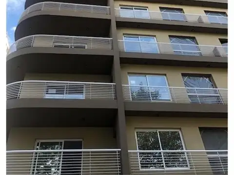 Escalada 100, Piso 6