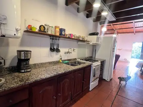 Depto Tipo Casa 4 ambientes con 2 baños