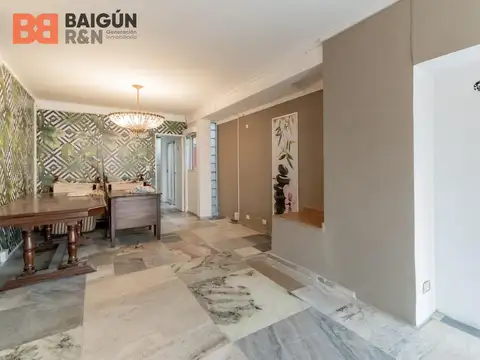 Departamento 6 ambientes con 2 baños