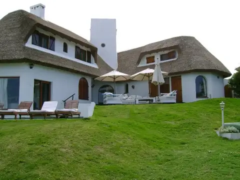 LUIS E SCHICKENDANTZ