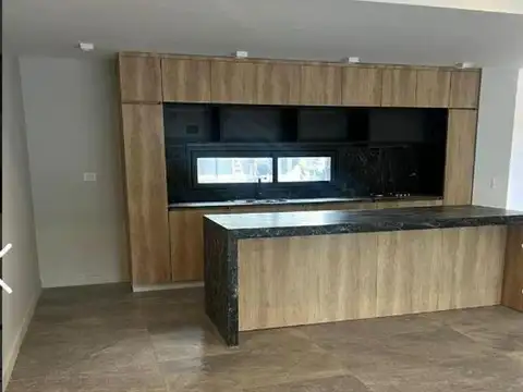 Casa En Venta Villa Warcalde - Jose Maria Eguia Zanon 600