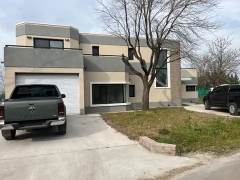 Casa en Venta en El Nacional Club de Campo, USD 320.000