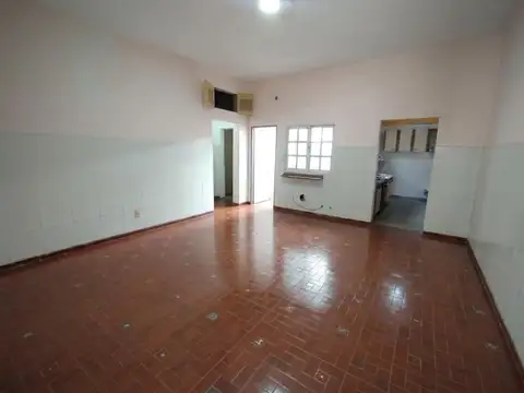 Depto Tipo Casa en Alquiler de 3 ambientes