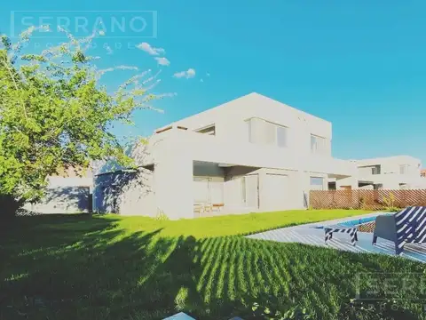 MEZ. Alquiler temporal, casa 4 ambientes en Pilar del Este, Casas del Este