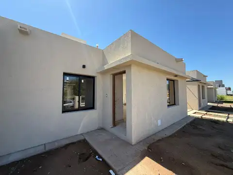 VENTA DUPLEX 1 Y 2 DORMITORIOS PLANTA BAJA - DOCTA