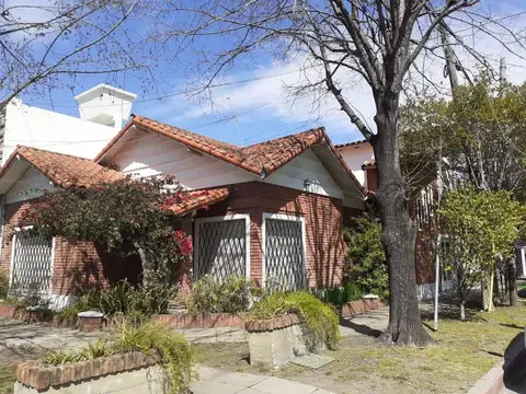 Avenida Sarmiento 1700