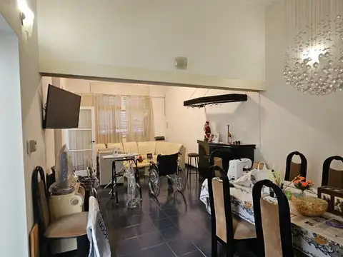 Depto Tipo Casa 3 ambientes con 3 baños