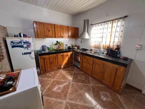 Casa 3 ambientes con 1 baño