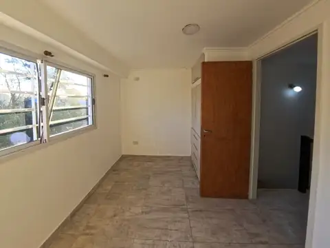 DUPLEX 3 AMBIENTES EN VENTA EN CANNING CON PARQUE