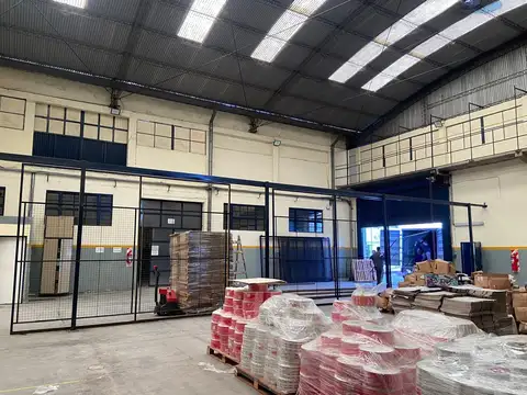 Galpon en Venta 30  mts Frente