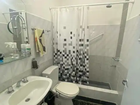 Depto Tipo Casa 4 ambientes con 1 baño