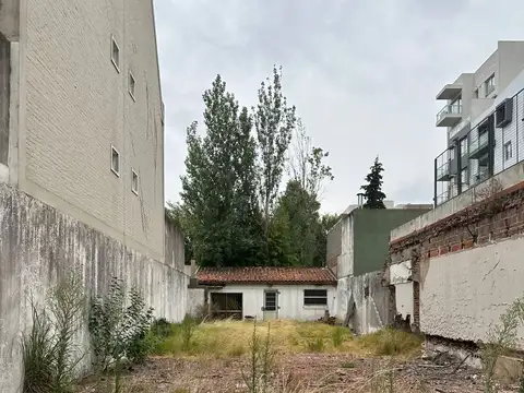 Terreno en Venta 44  mts Fondo