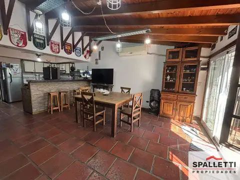 Casa en Venta con 1 cochera
