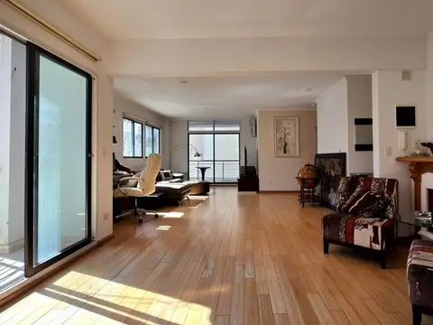 Departamento 6 ambientes con 5 baños