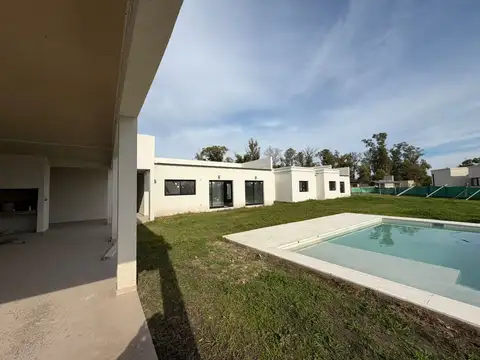 Casa en Venta en Comarcas de Luján, USD 295.000