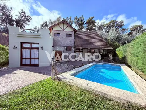 VENTA CASA 4 AMBIENTES COUNTRY BANCO PROVINCIA