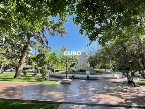 Gran Terreno para Desarrollo frente a plaza España 790 metros!