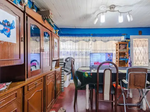 VENTA CASA 3AMB VILLA LUZURIAGA 366M2  TOTALES.