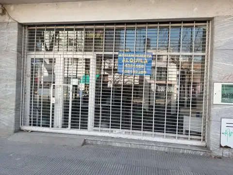 Local en Alquiler en Luis Agote, $ 1.200.000
