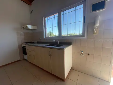departamento en alquiler tres ambientes lujan guemes 887