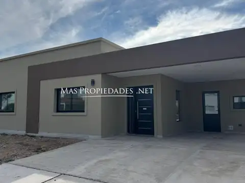 Venta Casa en San Lucas 3 Dormitorios Canning 100