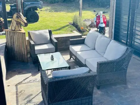 Casa 5 ambientes con 3 baños