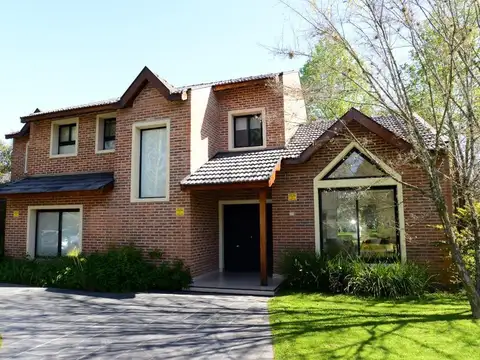 Casa en Alquiler Temporal de 4 dormitorios