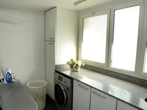 Casa 6 ambientes con 3 baños