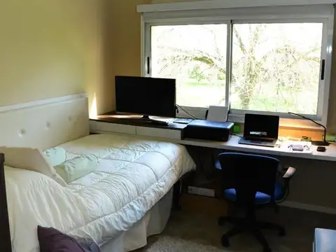 Casa en Alquiler Temporal con 2 cocheras