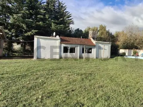 Casa quinta con quincho y pileta. San Vicente