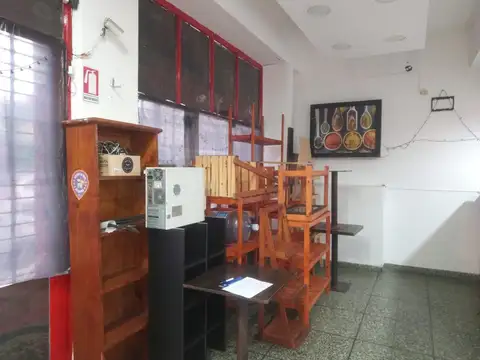 SE ALQUILA LOCAL