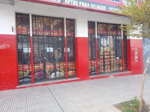 SE ALQUILA LOCAL