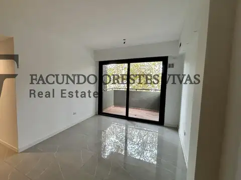 VENTA - DEPARTAMENTO - CUATRO AMBIENTES - BALCÓN - CATEGORÍA - TERRAZA - MATADEROS