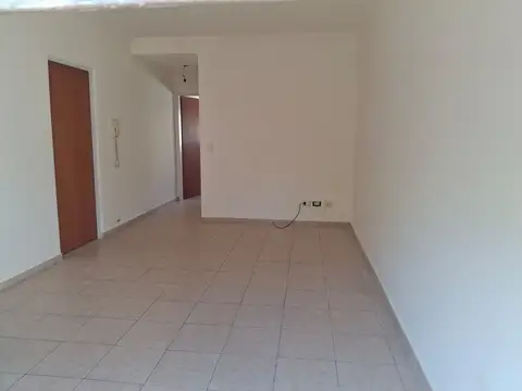 Depto Tipo Casa en Alquiler de 1 dormitorio