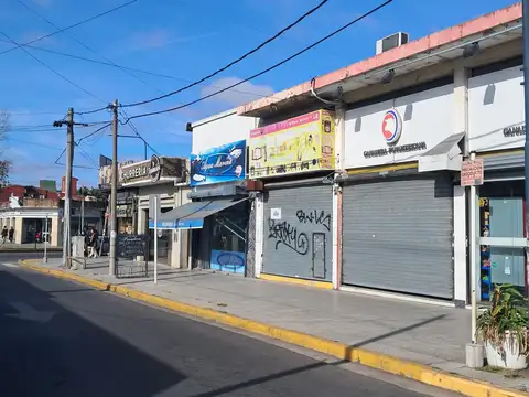 Bernardo De Irigoyen 100
