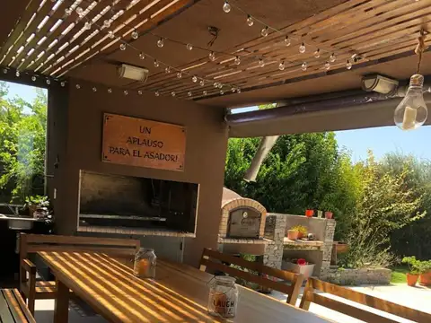 Gran casa en venta barrio Haras santa Maria escobar